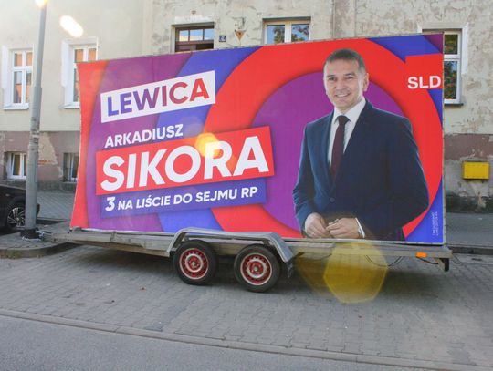 Skandal! Kandydat SLD anektuje parking!