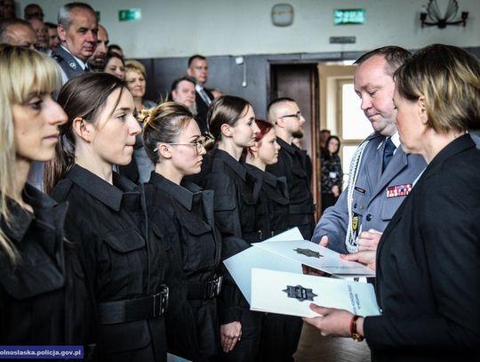 Ślubowanie nowych policjantek i policjantów