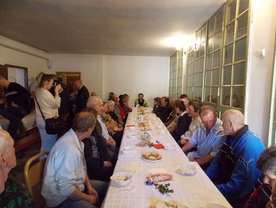 Śniadanie wielkanocne dla ubogich
