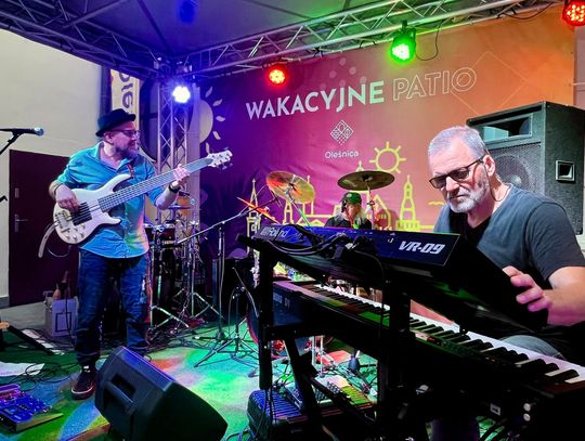 Sobotni wieczór na ratuszowym patiu
