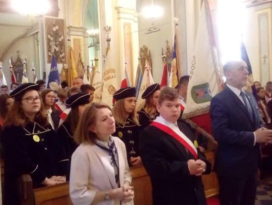 SP2 w Twardogórze na zjeździe szkół Jana Pawła II