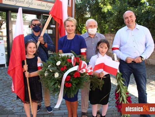 Społeczne obchody Narodowego Dnia Powstania Warszawskiego przyćmiły oficjalne