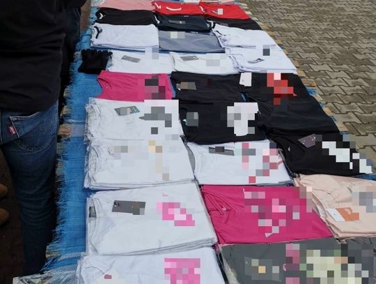 Sprzedawała odzież i perfumy z  podrobionymi znakami towarowymi znanych marek