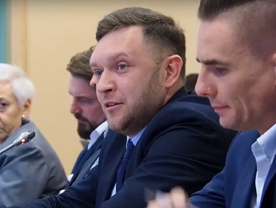 Stanowisko większości Klubu Jana Bronsia w sprawie podwyżki cen za odpady w Oleśnicy