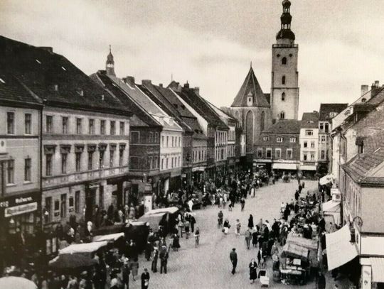 Stara Oleśnica, czyli a na Rynku w dzień targowy....