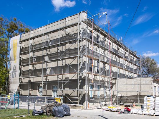 Stary budynek, nowa technologia. Ponad milionowe wsparcie na siedzibę Klubu Seniora!