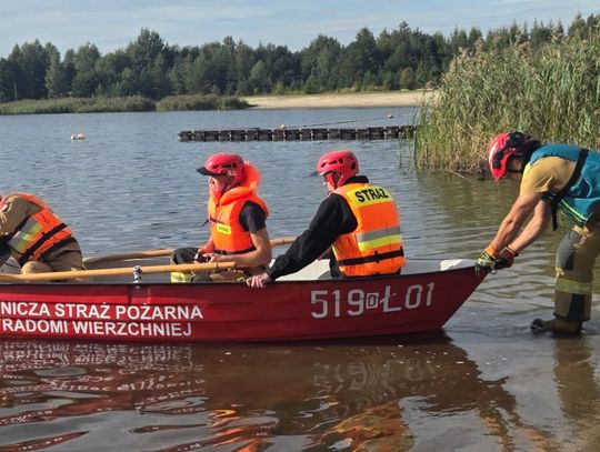 Strażacy ćwiczyli na Zalewie Stradomia