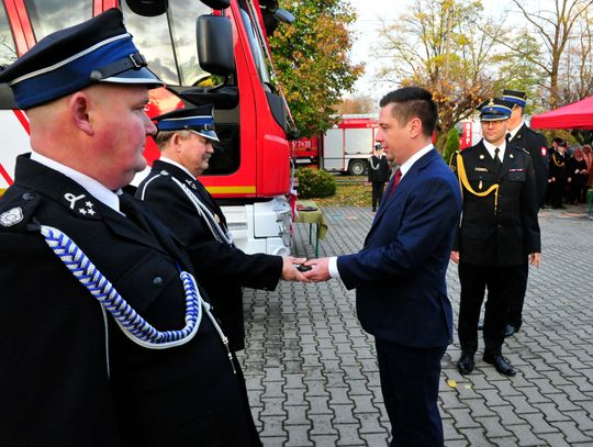Strażacy z Wabienic dostali wóz za 900 tysięcy