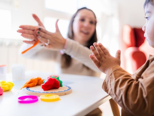 Studia z integracji sensorycznej — rozwijaj skrzydła w pedagogice!