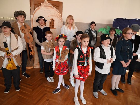 Świąteczny klimat zagościł w Oleśnicy. Podopieczni ZPS czarowali jasełkami Świąteczny klimat zagościł w Oleśnicy. Podopieczni ZPS czarowali jasełkami