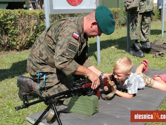 Świetna frekwencja na dniu otwartym w koszarach w Oleśnicy