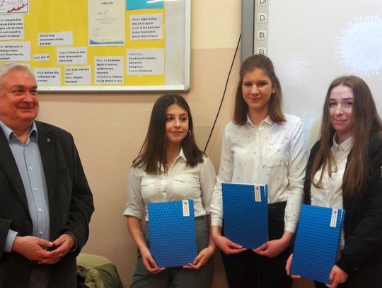 Świetnie liczą licealistki z LO nr 2 w Oleśnicy
