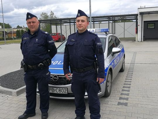  Sycowscy policjanci pomogli w szybkim dotarciu do szpitala
