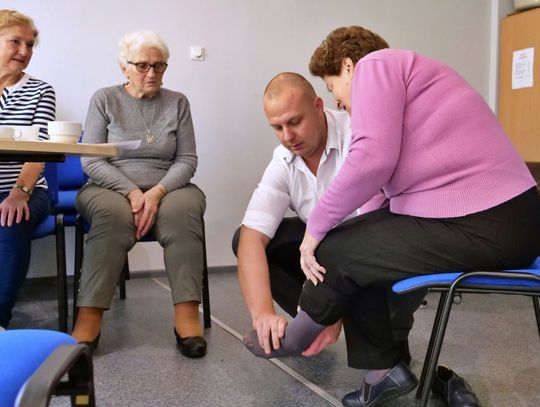 Sycowscy seniorzy śmiało wyginali ciało