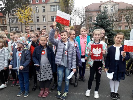 Szkoła Podstawowa nr 7 w Oleśnicy to „Szkoła Niepodległej”