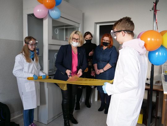 Szkoła Podstawowa w Działoszy otworzyła nową klasopracownię