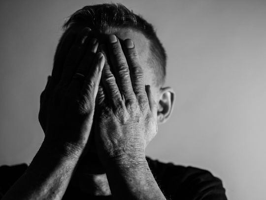SZOK! POD OLEŚNICĄ 30-LATEK ZGWAŁCIŁ STARSZEGO MĘŻCZYZNĘ