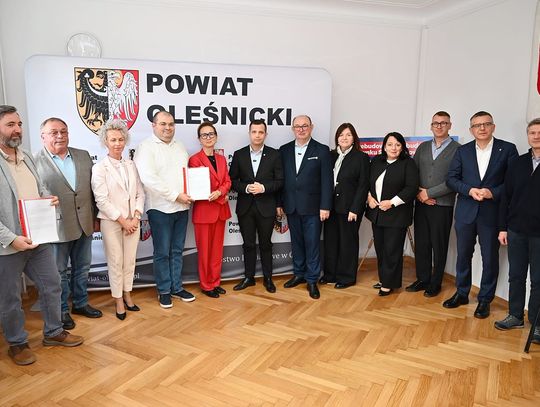 Szpital w Oleśnicy doczekał się przełomu. Umowa podpisana