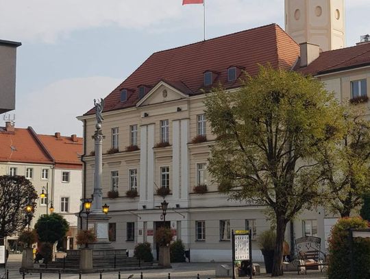 Tak to my nie zaoszczędzimy... Znowu w dzień świecą się miejskie latarnie