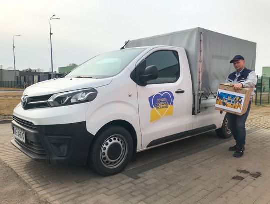 Toyota doradza, jak pomagać uchodźcom z Ukrainy