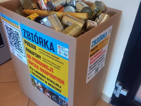 Trwa zbiórka puszek i świec w oleśnickiej bibliotece