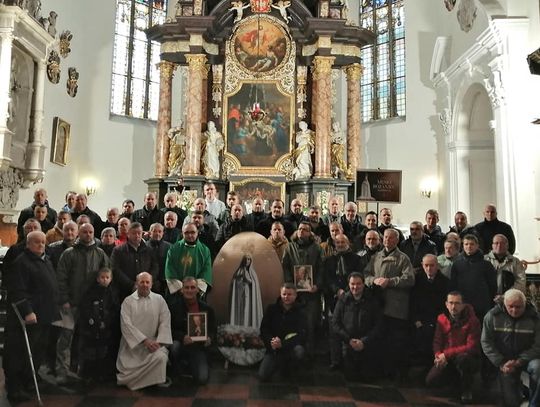 Trzeci Męski Różaniec w Oleśnicy