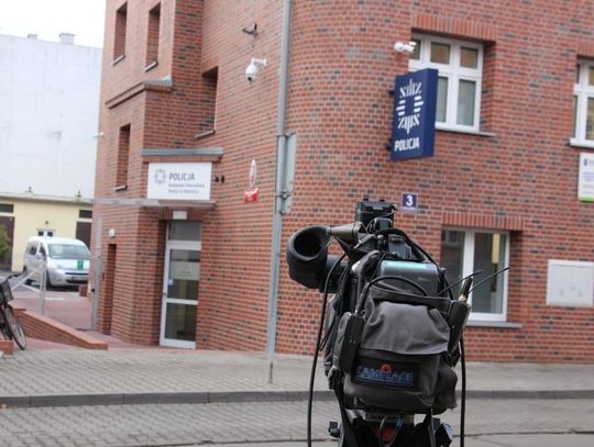 TVN pod komendą policji - rozpoczęły się przesłuchania organizatorek manifestacji w Oleśnicy