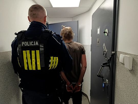 Ucieczka BMW w powiecie oleśnickim – policja zatrzymała dwóch mężczyzn Ucieczka BMW w powiecie oleśnickim – policja zatrzymała dwóch mężczyzn