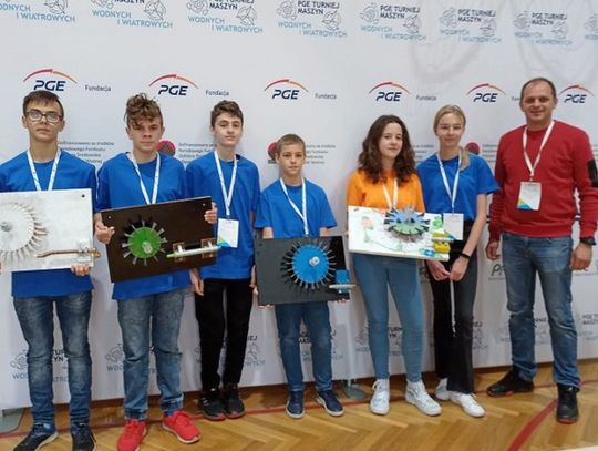 Uczniowie z ze Stradomi Wierzchniej projektują turbiny!