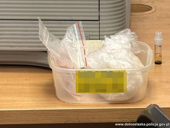 Ukrył ponad 2 tysiące porcji mefedronu w zamrażarce