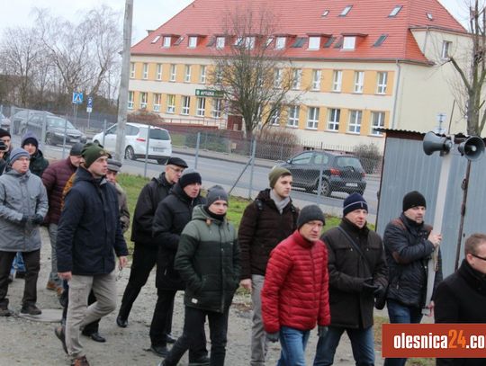 Ulicami Oleśnicy przeszedł drugi Męski Różaniec