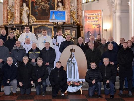 Ulicami Oleśnicy przeszedł kolejny Męski Różaniec