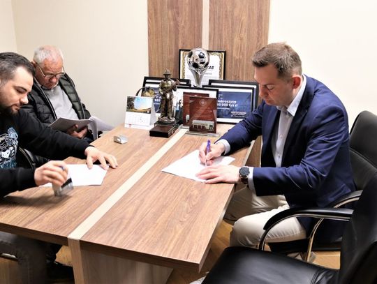 Umowa na modernizację świetlicy w Dobrzeniu podpisana 