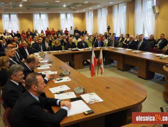 Uroczysta sesja Rady Miasta Oleśnicy - rocznica wyborów kontraktowych