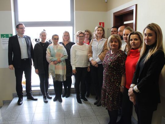 Uśmiechu i satysfakcji życzył im wójt gminy Oleśnica