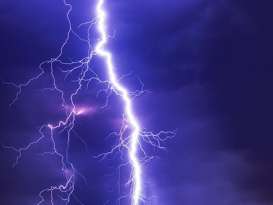 Uwaga, dzisiaj będą burze z gradem!