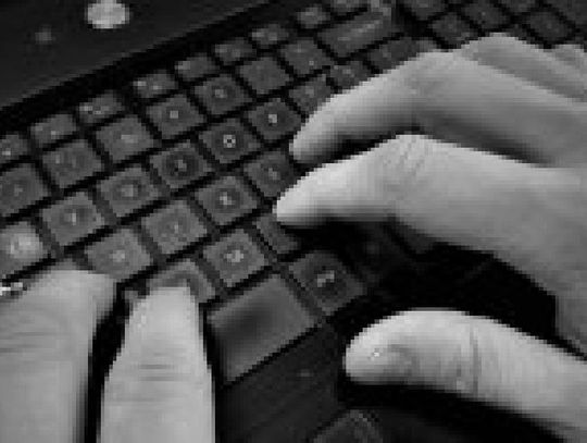Uwaga na oszustwa internetowe