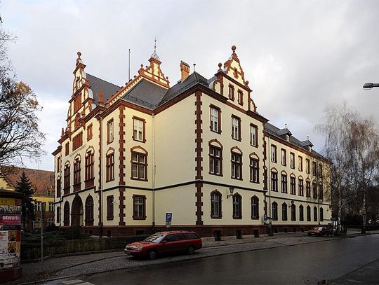 W Sądzie Rejonowym w Oleśnicy potrzebne są wieszaki