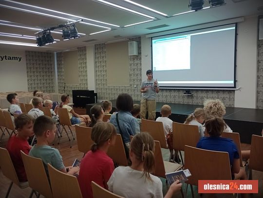 Walizka z Sudanu Południowego w Oleśnicy. Dzieci zobaczyły świat, którego nie znają