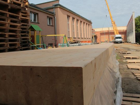 Wiązary w hali SP4 były za duże? ZBK dementuje