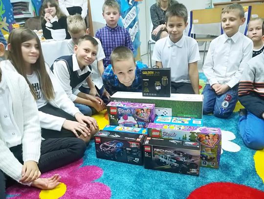 Wigilia i spotkanie z Mikołajem dzieci ze Świetlicy Środowiskowej Bratnia Dłoń w Oleśnicy
