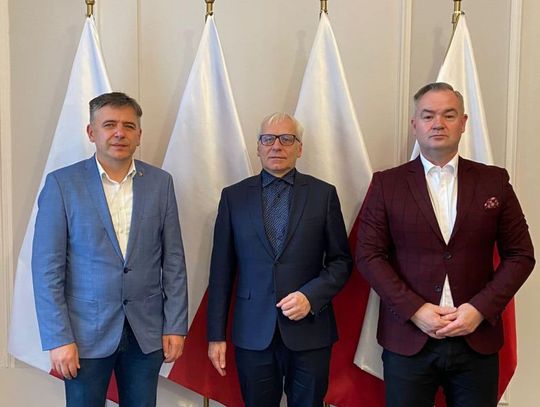 Wojewoda spotkał się ze starostą oleśnickim i szefem Rady Powiatu Oleśnickiego