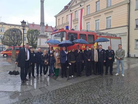 Wóz strażacki z Warendorfu via Oleśnica do Charkowa