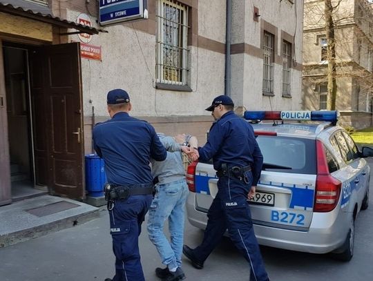 Wpadł z narkotykami podczas domowej interwencji