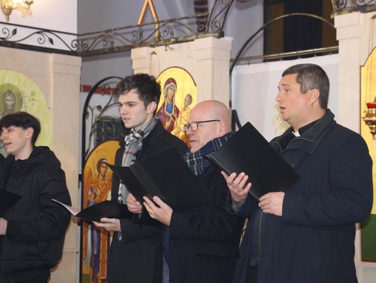 Wspólne kolędowanie w cerkwi pw. Zaśnięcia NMP w Oleśnicy Wspólne kolędowanie w cerkwi pw. Zaśnięcia NMP w Oleśnicy