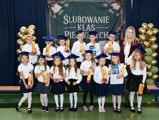 Wyjątkowa uroczystość w Ligocie Małej! Aż 33 pierwszoklasistów wkracza w szkolny świat
