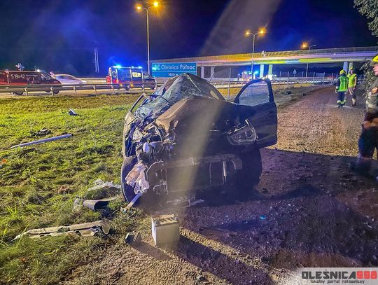 Wypadek na trasie S8 - auto wyleciało z drogi