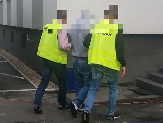 Wysadzili bankomat - wpadli w ręce policji