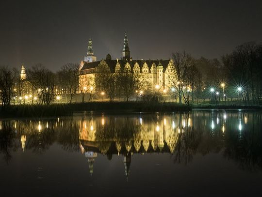 Zamek nocą w ujęciu Tomasza Pryjmy