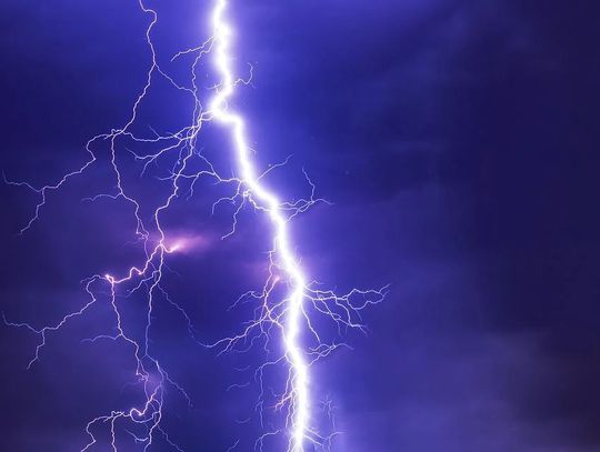 Zbliża się burza z gradobiciem! Uważajcie!